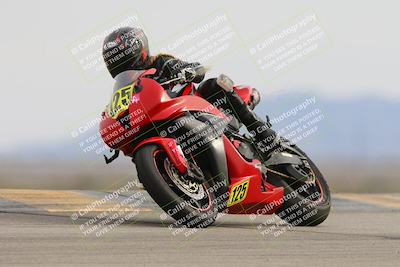 media/Feb-09-2025-CVMA (Sun) [[503986ac15]]/Race 17-Amateur Supersport Middleweight/